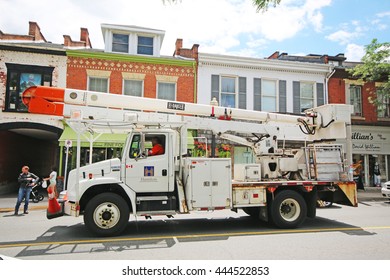 DUNDAS, CANADA - JUNE 28, 2016: Hamilton City Council Truck Passing Through Dundas. Dundas Is A Formerly Independent Town But Now Part Of The City Of Hamilton, Ontario, Canada.