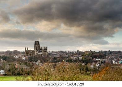 Durham Cathedral and Castle / The Durham City skyline is dominated by its medieval castle and cathedral both sitting high above the River Wear