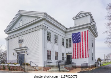 Durham, CT / USA - 11/22/15: The Town Hall Of Durham, Connecticut, A New England Town Incorporated In 1708. The Durham Town Center Is Listed In The National Register Of Historic Places.