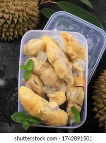 Durian Beku Or Frozen King Of Fruit In Plastic Box