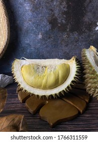 Durian Kahwin Balik Pulau Durian Fruit Stock Photo 1766311559 ...