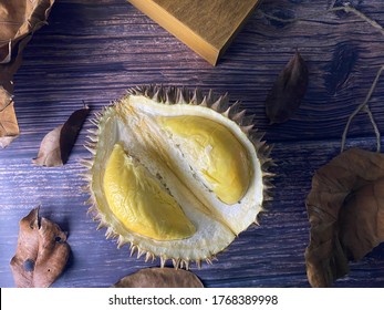 Durian Balik Pulau Imagenes Fotos De Stock Y Vectores Shutterstock