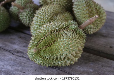 durian on the wooden table