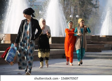 Dushanbe Tajikistan October 2019 People Tajikistan Stock Photo ...