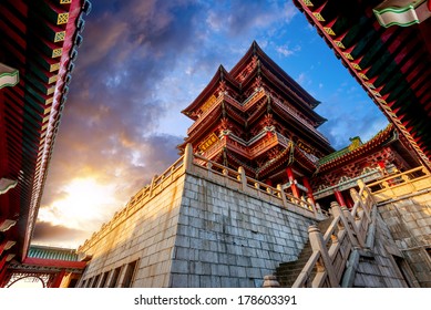 Dusk Chinese Ancient Buildings Under The Sky Background (Nanchang Poetic)