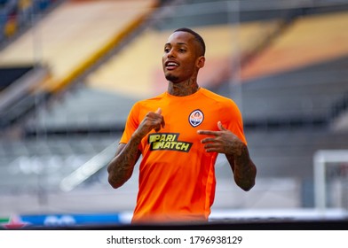 Dusseldorf, Germany - 16 August 2020: Photo Of  Fernando Santos On The Pre Match Training Of Players Of FC Shakhtar Donetsk.