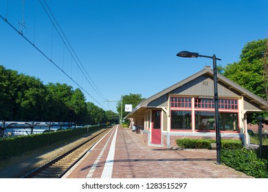 little dutch railway extension garage