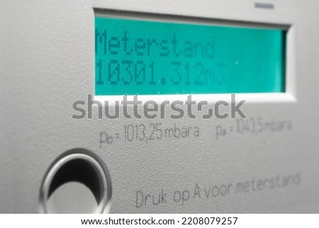 Dutch smart gas meter with wireless connection to the energy supplier. The meter readings ('Meterstand') and gas consumption are automatically transmitted