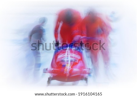 Dynamic start of a two man bobsled