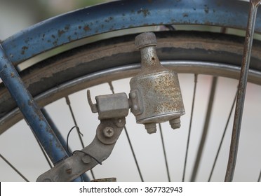 old dynamo bike light