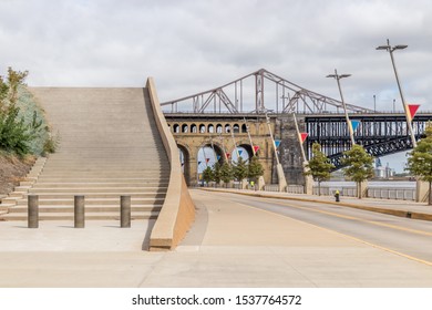 Ead's Bridge And Martin Luther King Bridge Spanning The Mississi