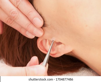 Ear pot massage pressure points acupuncture points