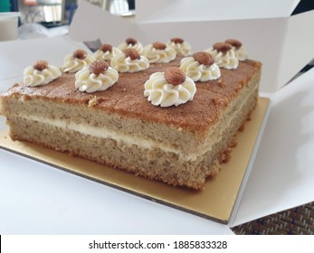 Earl Grey Cake With Cream Cheese And Almond Topping