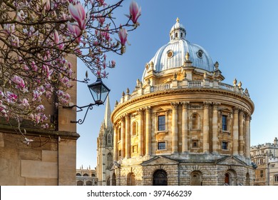 Early spring morning in Oxford city center