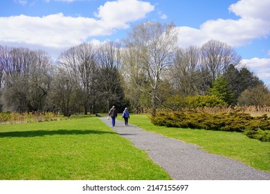  Early Spring - People On A Spring Walk. Sunday Rest. Beautiful Green Areas Of The City Of City.