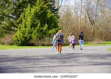  Early Spring - People On A Spring Walk. Sunday Rest. Beautiful Green Areas Of The City Of City.