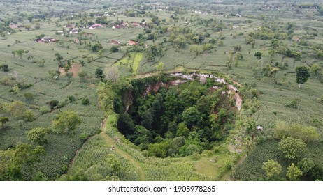 Eart Cave Nature Indonesia Tuban Luweng