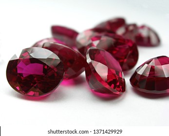earth mined natural red ruby oval shape cutting gemstone for gem jewellery 