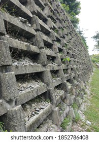 Earthform Retaining Walls Blocks Retaining Walls Stock Photo 1852786408 ...