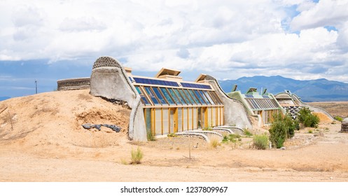 182 Earthships Stock Photos, Images & Photography | Shutterstock