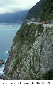 The East Coast Road And Landscape Near Hualien On The Eastcoast On The Pacific Ocean On Taiwan Of East Aasia.   Taiwan, Taipei, May, 2001 