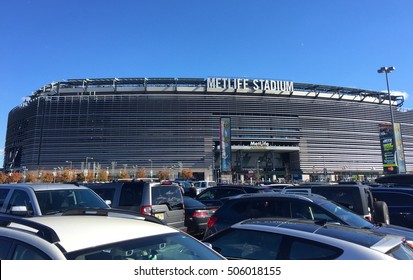 East Rutherford, NJ - October 2016: Metlife Stadium Exterior From Parking Lot Before New York Football Team Game. Fans Tailgate Outside Of Cars.