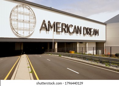 East Rutherford, NJ / USA - Aug. 7, 2020: COVID-19 closings, lost retail tenants and bankruptcies cast a pall on the future of the American Dream Meadowlands Mall near MetLife Stadium in New Jersey. 