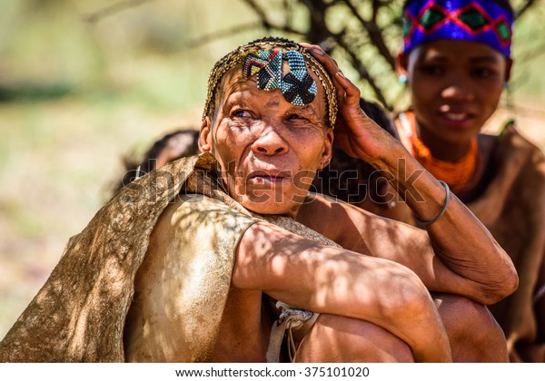 EAST OF WINDHOEK, NAMIBIA - JAN\
3, 2016: Unidentified bushmen old lady. Bushmen people are members\
of various indigenous hunter-gatherer people of Southern\
Africa
