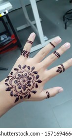 Simple Henna Design Stock Photos Images Photography Shutterstock