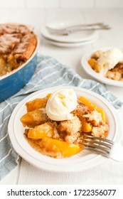 Easy To Make Peach Cobbler