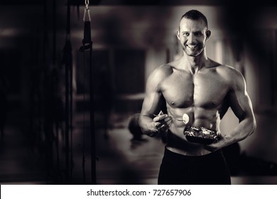 Eating Food Salad Bodybuilding Bodybuilder Fitness Gym Body Builder Building Muscles Young Man Studio