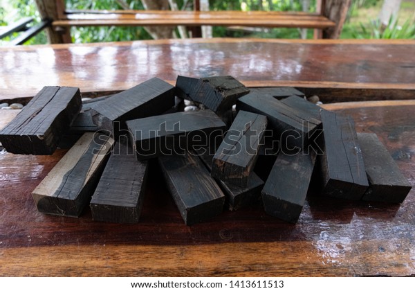 ebony
wood  For Picture Prints or background, blanks
pen