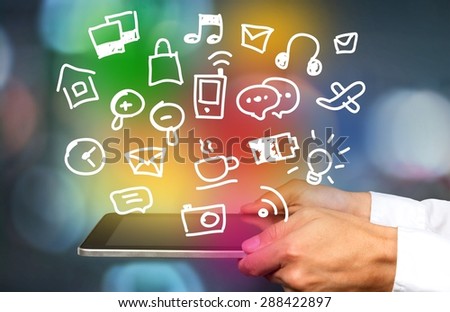 Ebook, user, tablet.