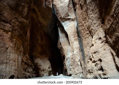 Echidna Chasm - Purnululu NP - Australia