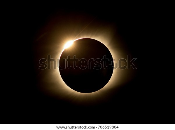 Eclipse 2017 beginning\
diamond ring effect
