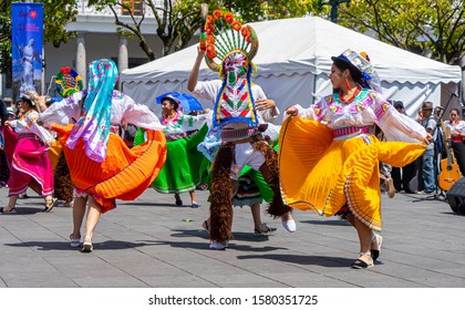 Danza Folklorica Ecuador Imagenes Fotos De Stock Y Vectores