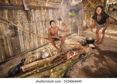 Ecuador, Yasuni National Park - February 6, 2017: In The Deep Of Amazonian Jungle Live Huaorani Indians. They Are Still Living By The Old Traditions And Habits.