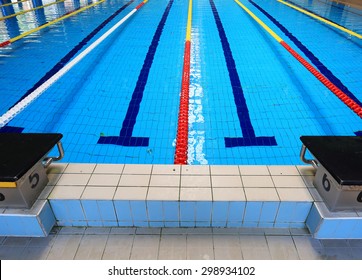 Edge of sport swimming pool