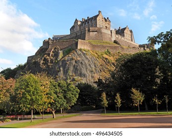 Edinburgh Castle Rock Rising Above Princes Street Gardens