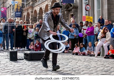 Edinburgh Festival Fringe 2022-5 Aug-29 Aug Edinburgh UK. Performers On The Street. Actors Of Street Theater And Musicians In Capitol Of Scotland. A Comedy Actor Performed On The Royal Mile. 