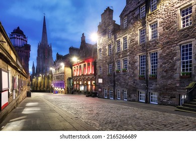 Edinburgh old town at night, nobody on Castlehill and Lawnmarket - Scotland