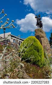 Edinburgh, Scotland - August 1st 2022 - Visiting Downtown Edingburgh During The Summer, Enjoying The Stunning Old City And Scottish Culture