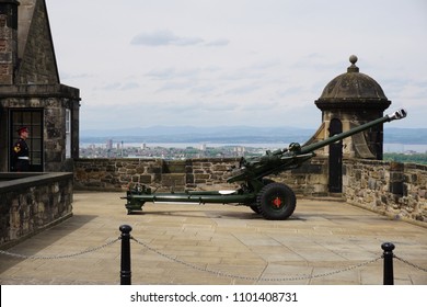 One O Clock Gun Hd Stock Images Shutterstock