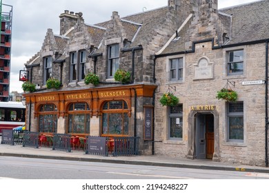 Edinburgh,Scotland - 06.21.2022: Ryrie's Pub  Bar Located In The Center Of The Edinburgh City. Amazing Looking Old Building During The Summer. Almost Empty Streets Around It. Historical Pub!