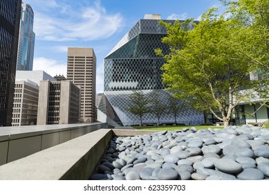 Editorial Building And Landmarks Photography, Downtown Seattle Skyline And Green Space On Sunny Spring Day Circa April 2017