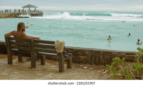 Editorial Content From People Surfing In Oahu, Honolulu, Hawai, 2022