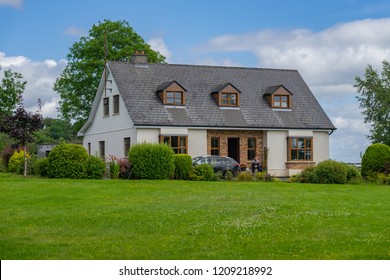 3 Bungalow Attic Conversion Images Stock Photos Vectors Shutterstock   Editorial Use Only Beautiful Bungalow 260nw 1209218992 