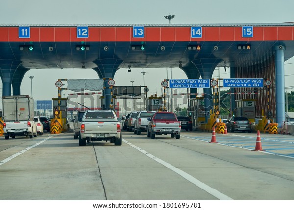 Editorial use only; Electronic card toll booth\
outside Pattaya, on way express way to  Bangkok, Thailand, taken in\
August 2020