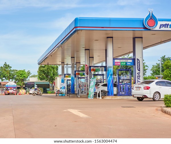 Editorial use only; a gasoline station, taken\
at Sakon Nakhon, Thailand, in May\
2019.