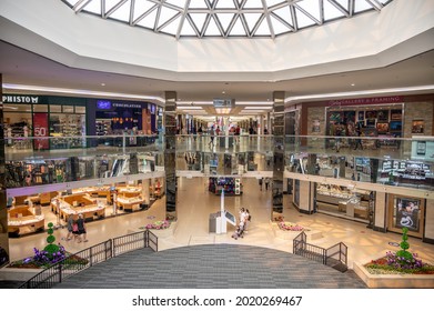 West Edmonton Mall Bilder Stockfotos Und Vektorgrafiken Shutterstock